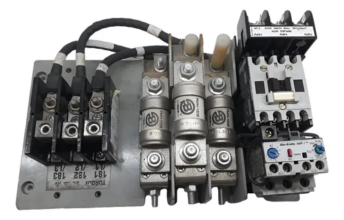 Contator Allen Bradley 100-a12nd3 12a Com Fusíveis E Relé 127v