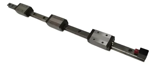 Guia Linear Com 3 Patins Thk Un6e29-2a 880mm